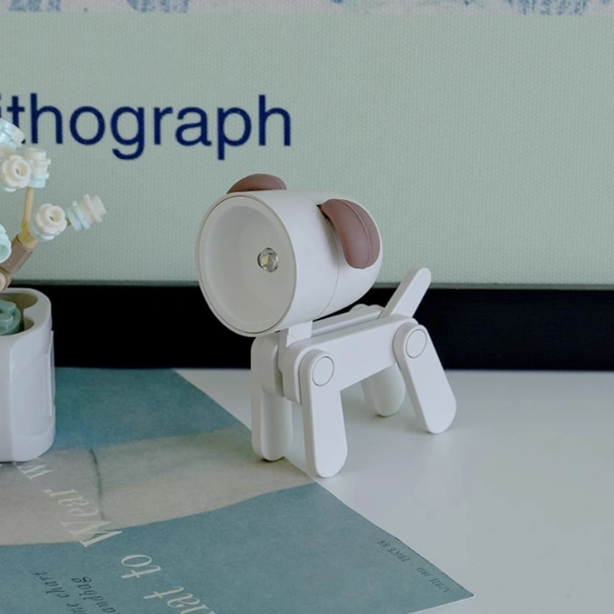 Mini Portable Desk Lamp with Random Angle Rotation & Free Bending Design Small Dog Night Light New Model Plastic Crafts